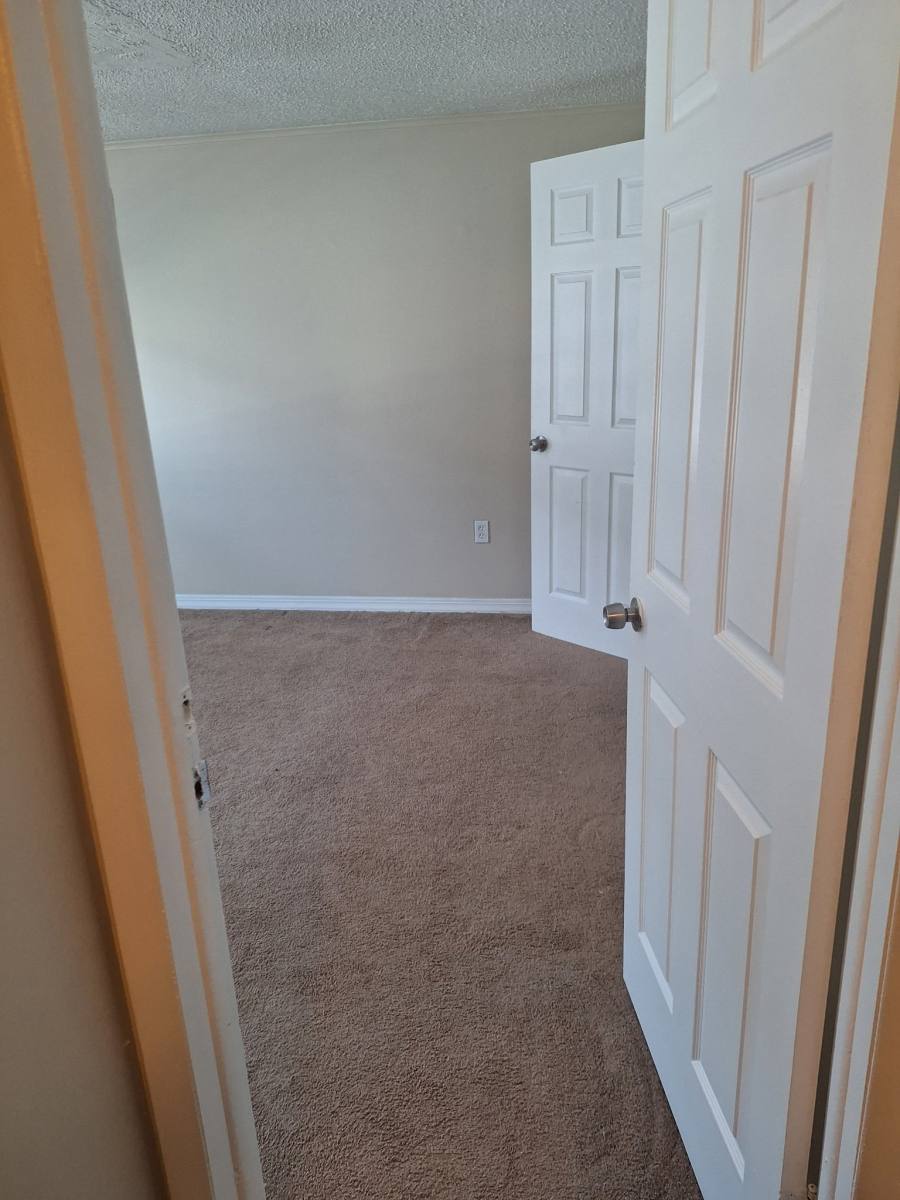 Townhouse for rent at 101 Cleveland St, New Bedford, MA 02744
