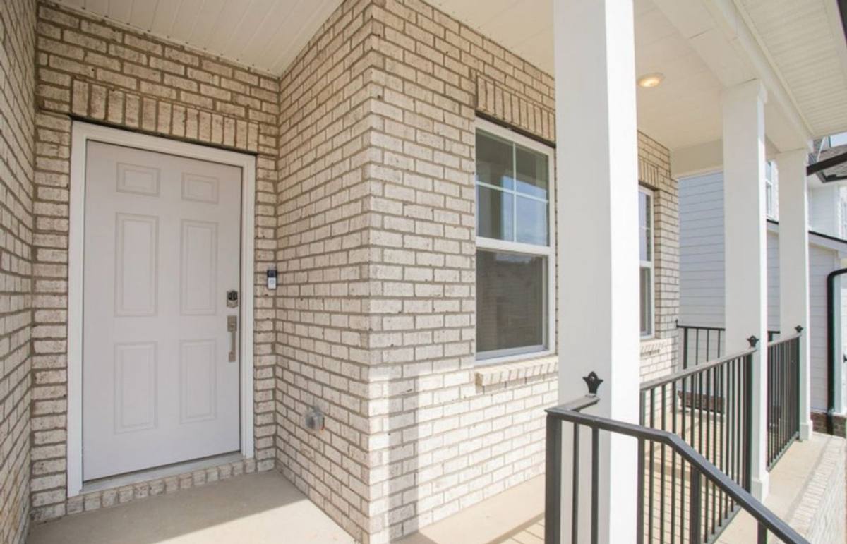 House for rent at 448 Jet Stream Dr, La Vergne, TN 37086