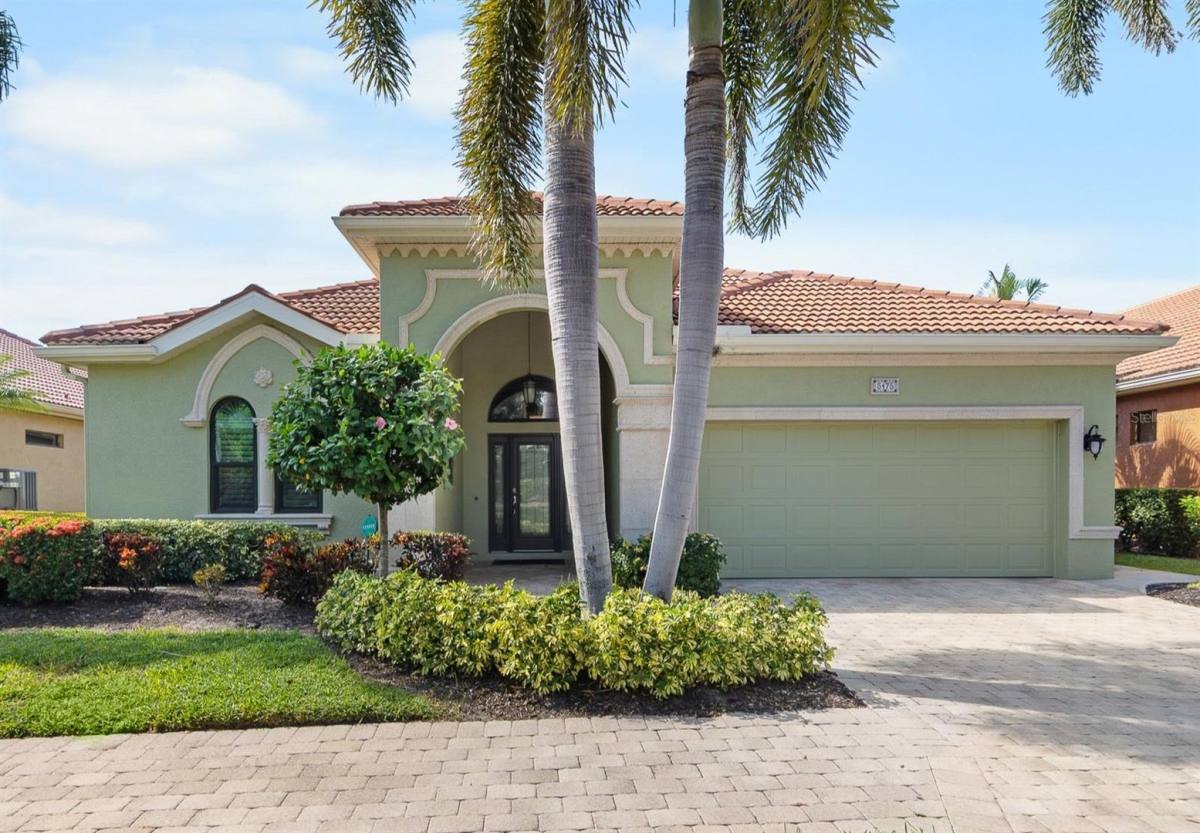 House for rent at 5175 Cantabria Crest Molokai Dr, Sarasota, FL 34238