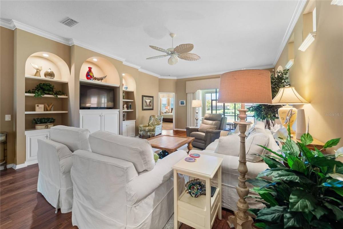 House for rent at 5175 Cantabria Crest Molokai Dr, Sarasota, FL 34238