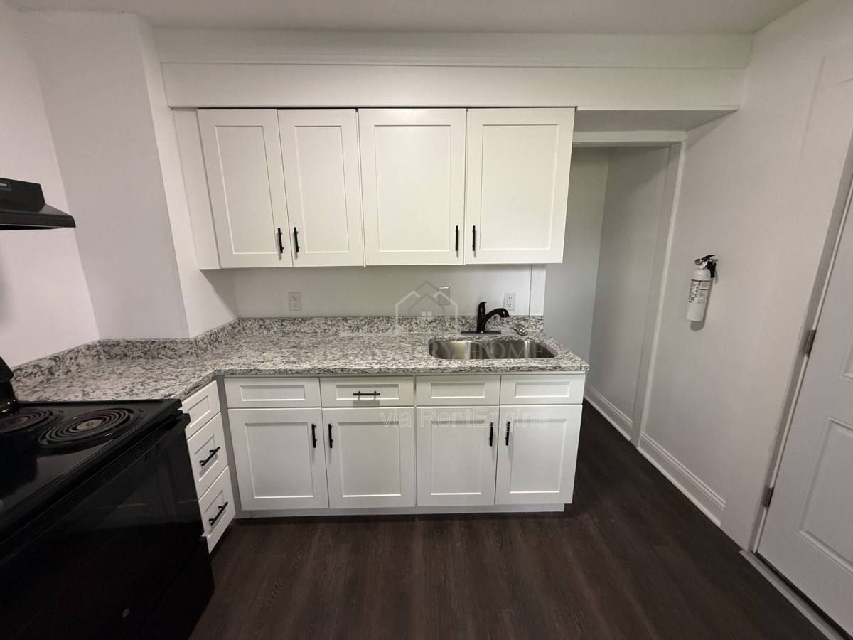 Apartment for rent at 778 Ravenswood St, Akron, OH 44306