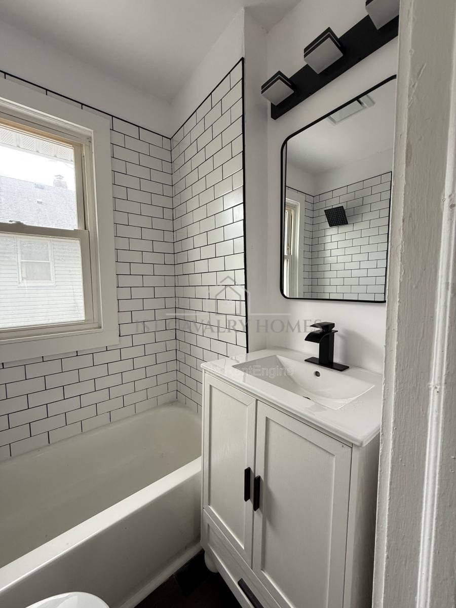 Apartment for rent at 778 Ravenswood St, Akron, OH 44306