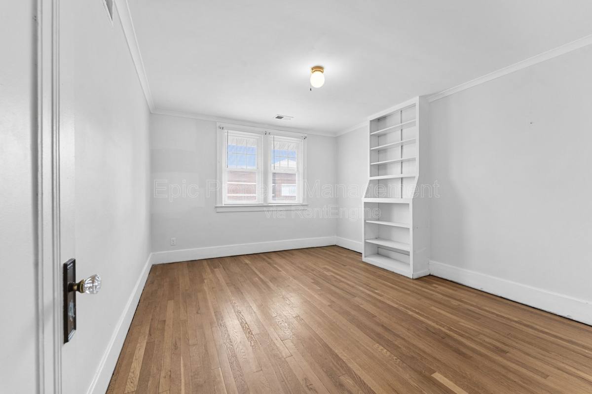 Apartment for rent at 152 Ford Ave, Wyandotte, MI 48192
