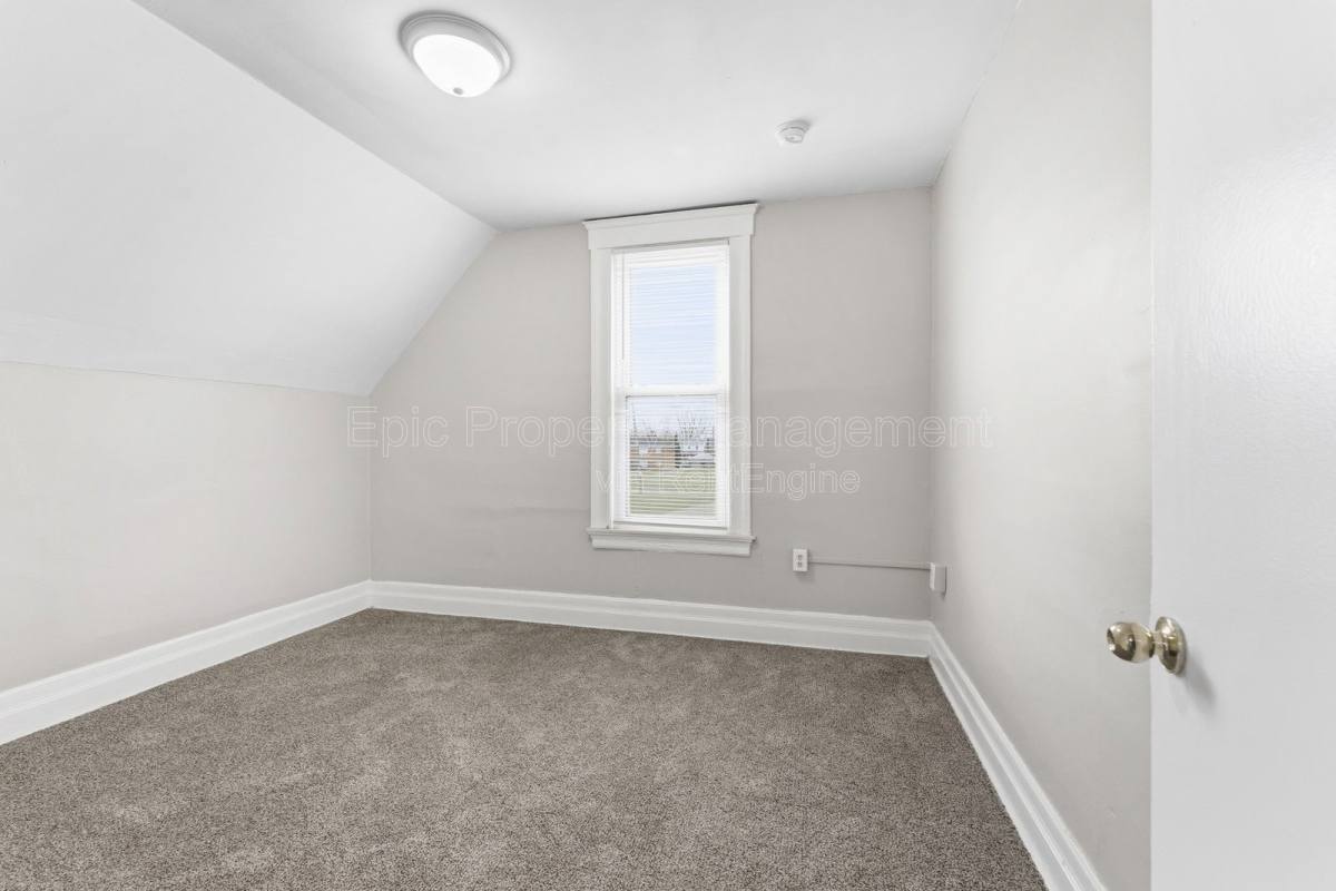 Apartment for rent at 332 Goddard Rd, Wyandotte, MI 48192
