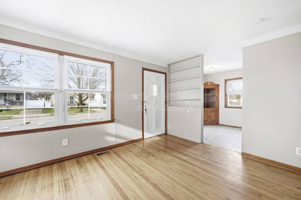 House for rent at 8048 Timken Ave, Warren, MI 48089