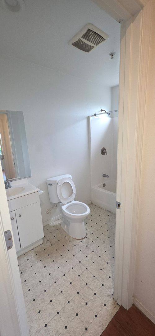Apartment for rent at 1120 W 93rd St, Los Angeles, CA 90044