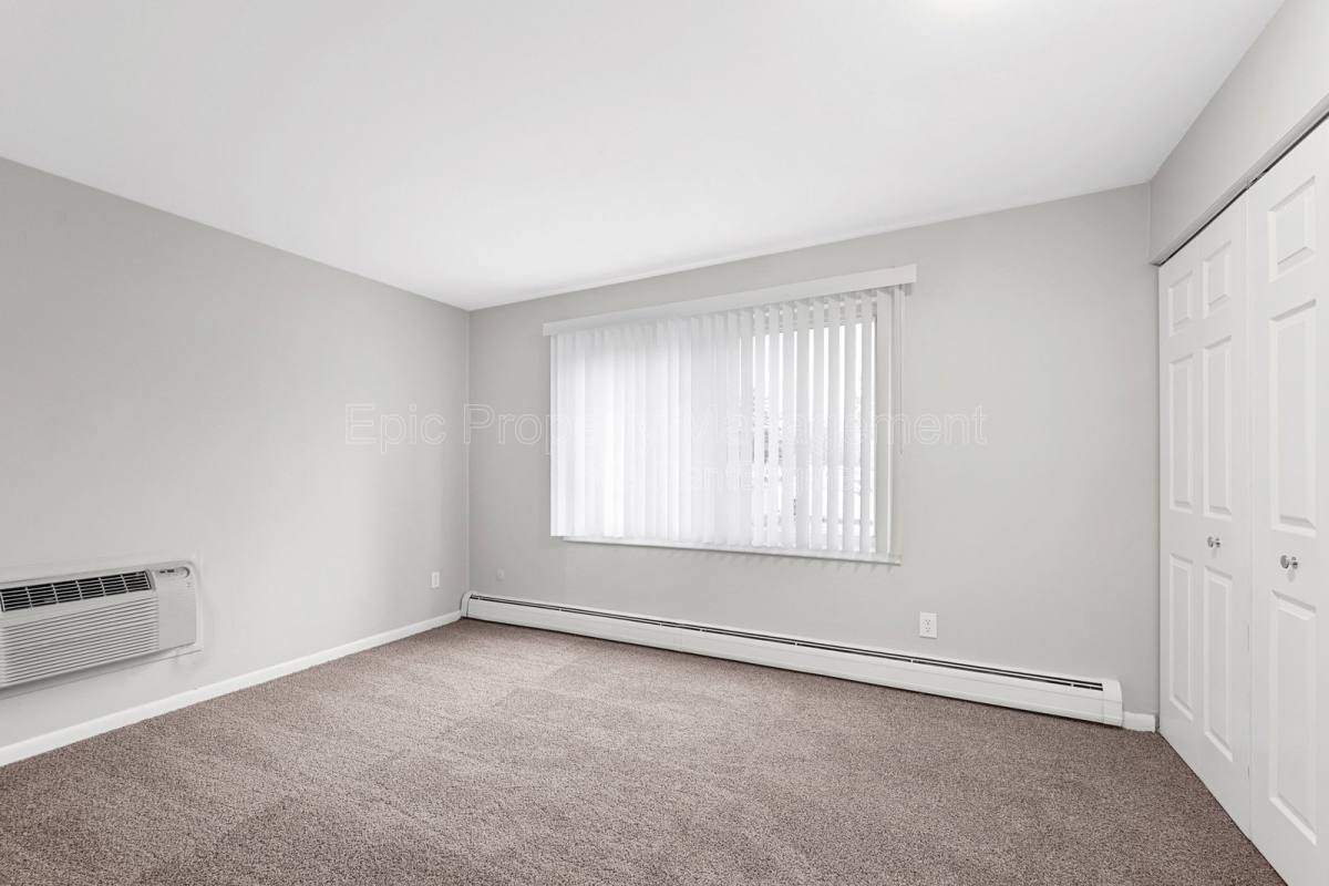 Apartment for rent at 51623 Mound Rd #C, Utica, MI 48316