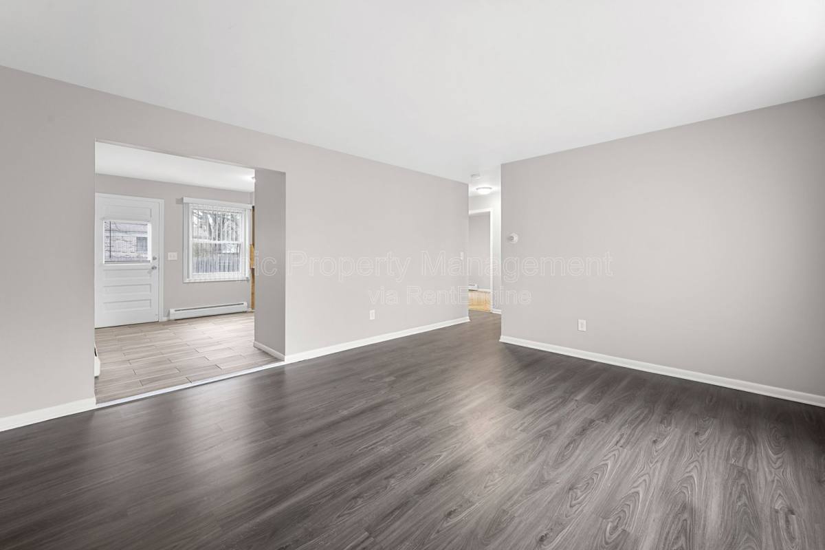 Apartment for rent at 51623 Mound Rd #C, Utica, MI 48316