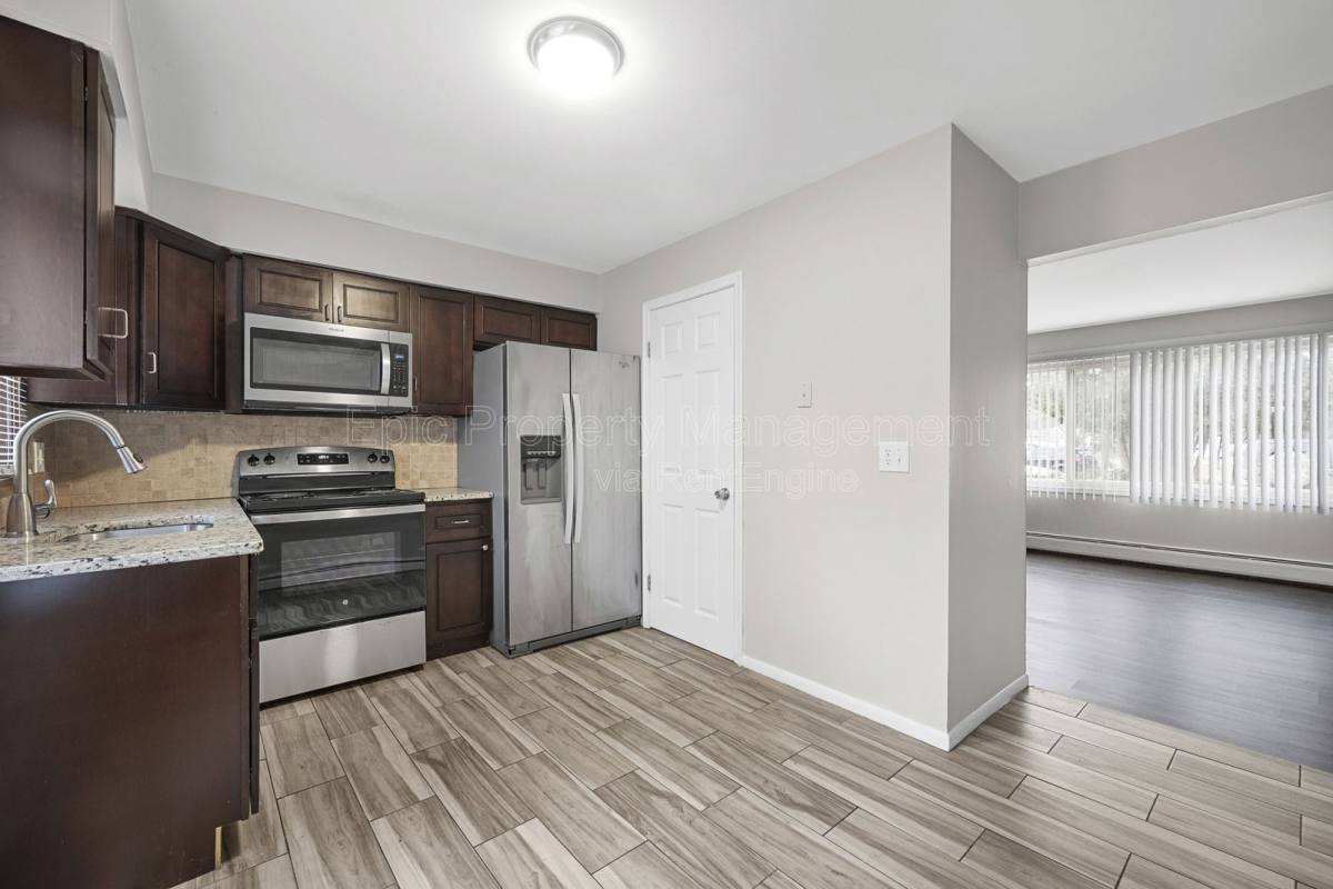 Apartment for rent at 51623 Mound Rd #C, Utica, MI 48316