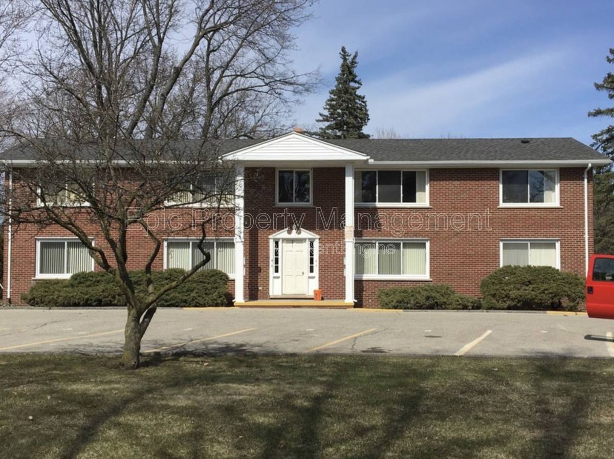 Apartment for rent at 51623 Mound Rd #C, Utica, MI 48316