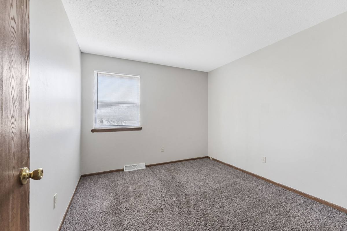 Townhouse for rent at 1004 Shadow Lane, Toledo, OH 43615
