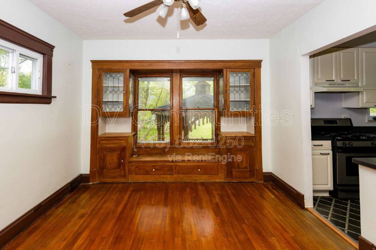 House for rent at 1584 Maple Rd, Cleveland, OH 44121