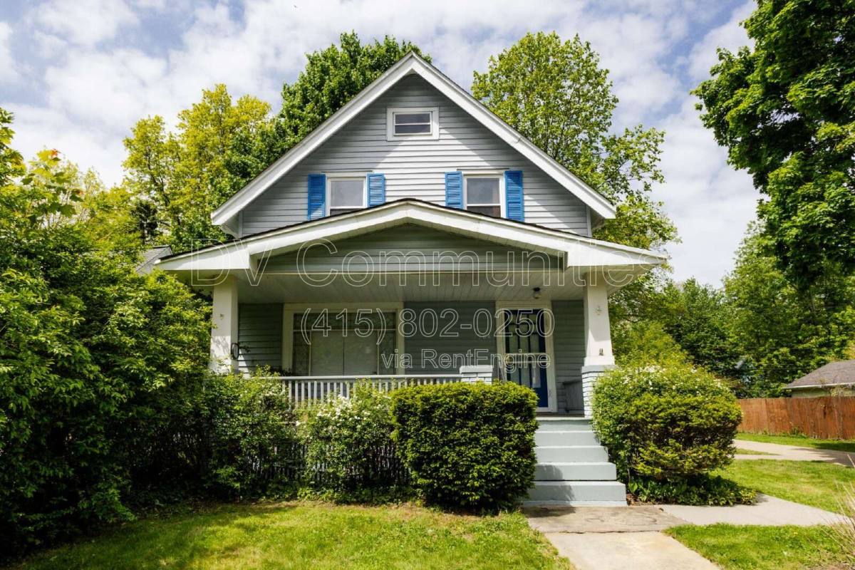 House for rent at 1584 Maple Rd, Cleveland, OH 44121