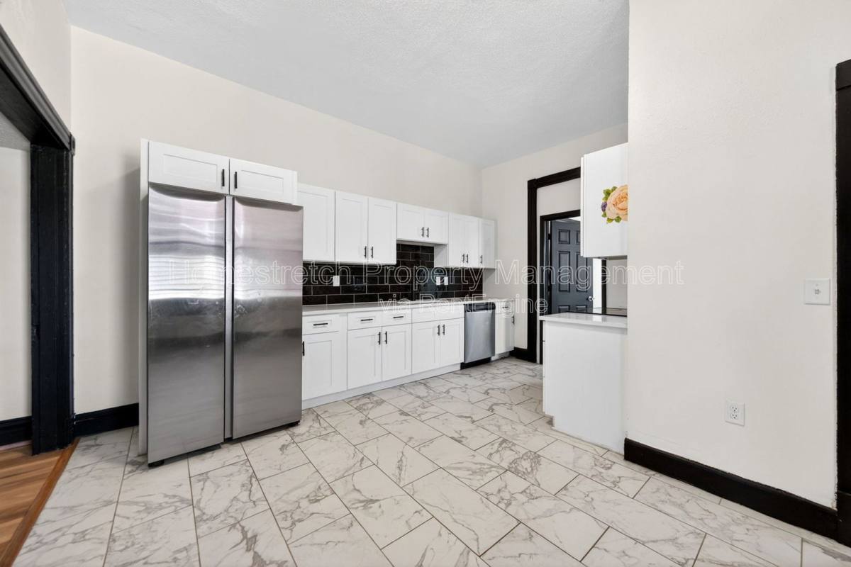 Apartment for rent at 3627 Missouri Ave #A, Saint Louis, MO 63118