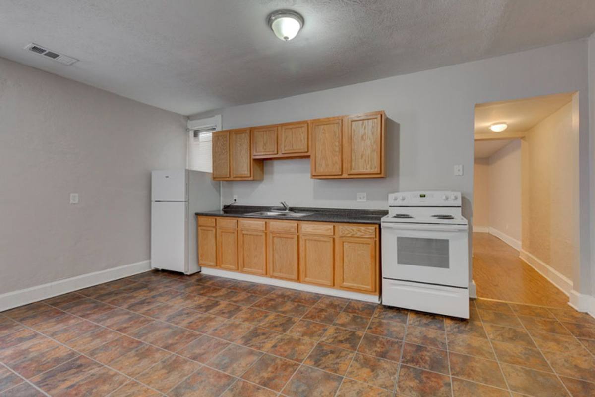 Apartment for rent at 434 Elizabeth St #2, Cincinnati, OH 45203
