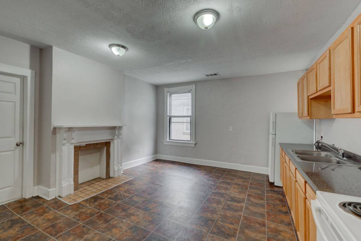 Apartment for rent at 434 Elizabeth St #2, Cincinnati, OH 45203