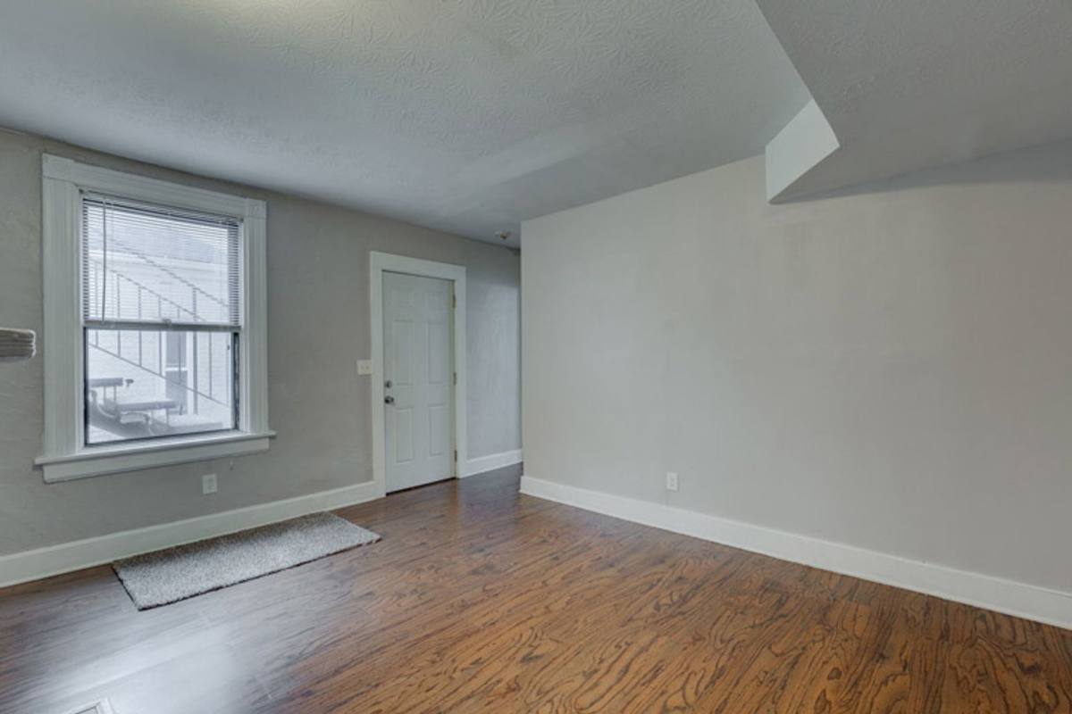 Apartment for rent at 434 Elizabeth St #2, Cincinnati, OH 45203