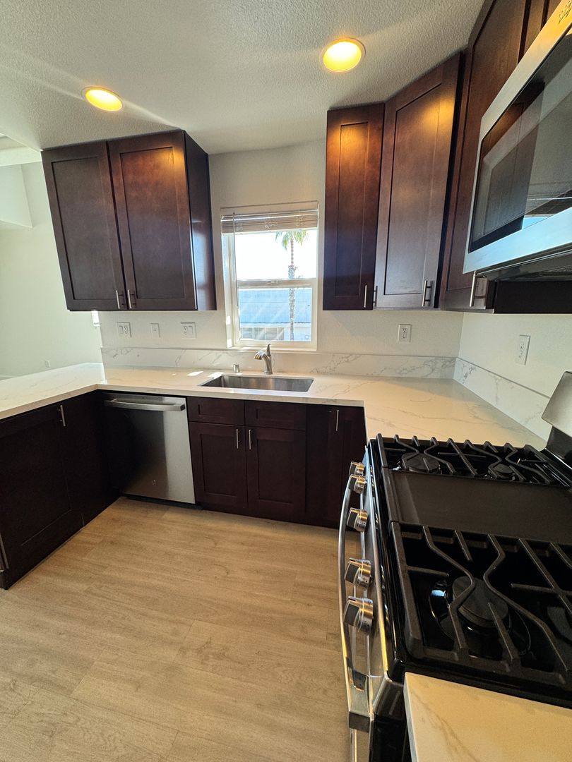 Apartment for rent at 730-734 Broadway, Chula Vista, CA 91910