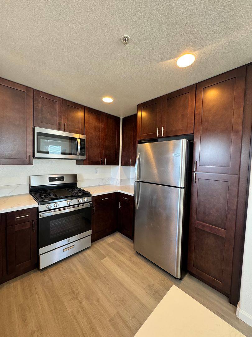 Apartment for rent at 730-734 Broadway, Chula Vista, CA 91910