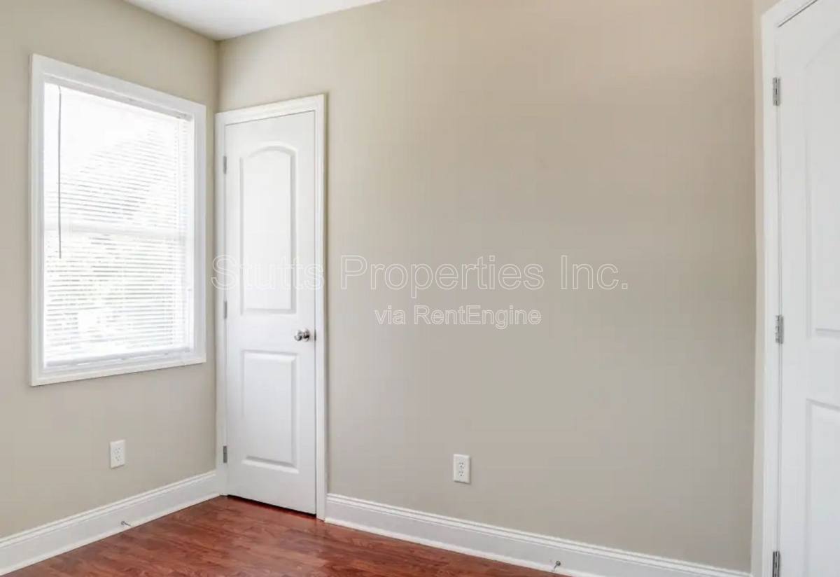 Apartment for rent at 1246 Graham Ave #6, Florence, AL 35630
