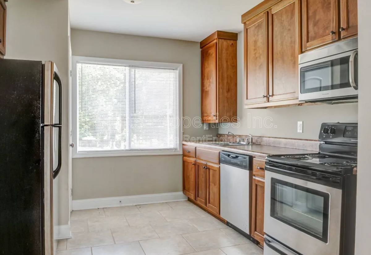 Apartment for rent at 1246 Graham Ave #6, Florence, AL 35630