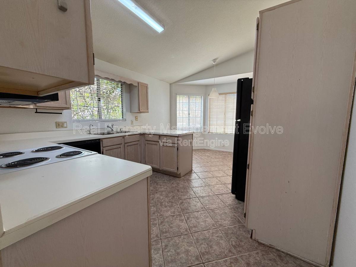 House for rent at 4260 E Rosemonte Dr, Phoenix, AZ 85050