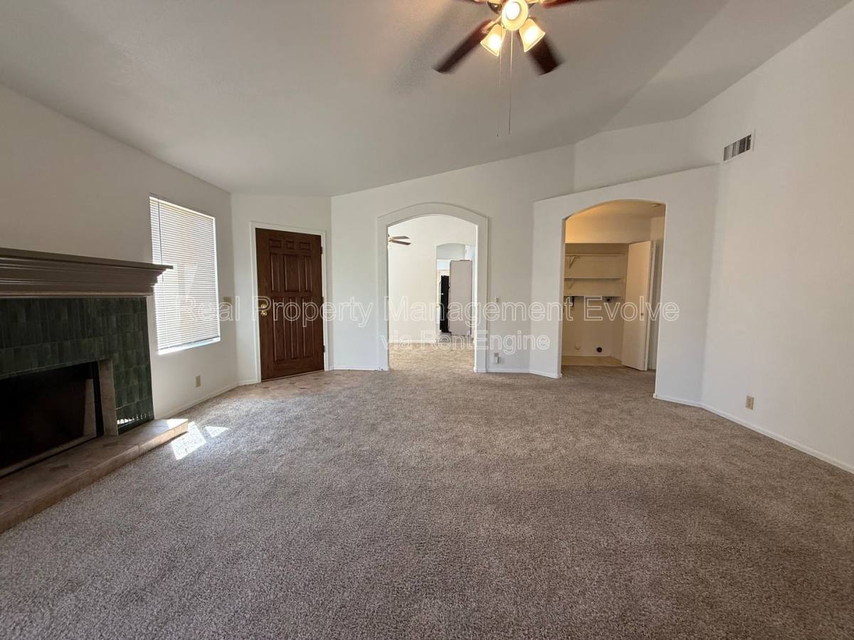 House for rent at 4260 E Rosemonte Dr, Phoenix, AZ 85050