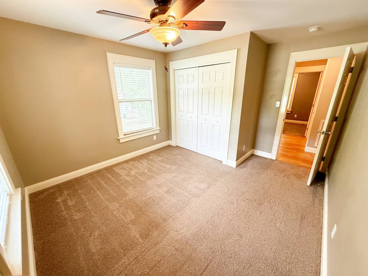 House for rent at 245 Pine St, Freeport, FL 32439