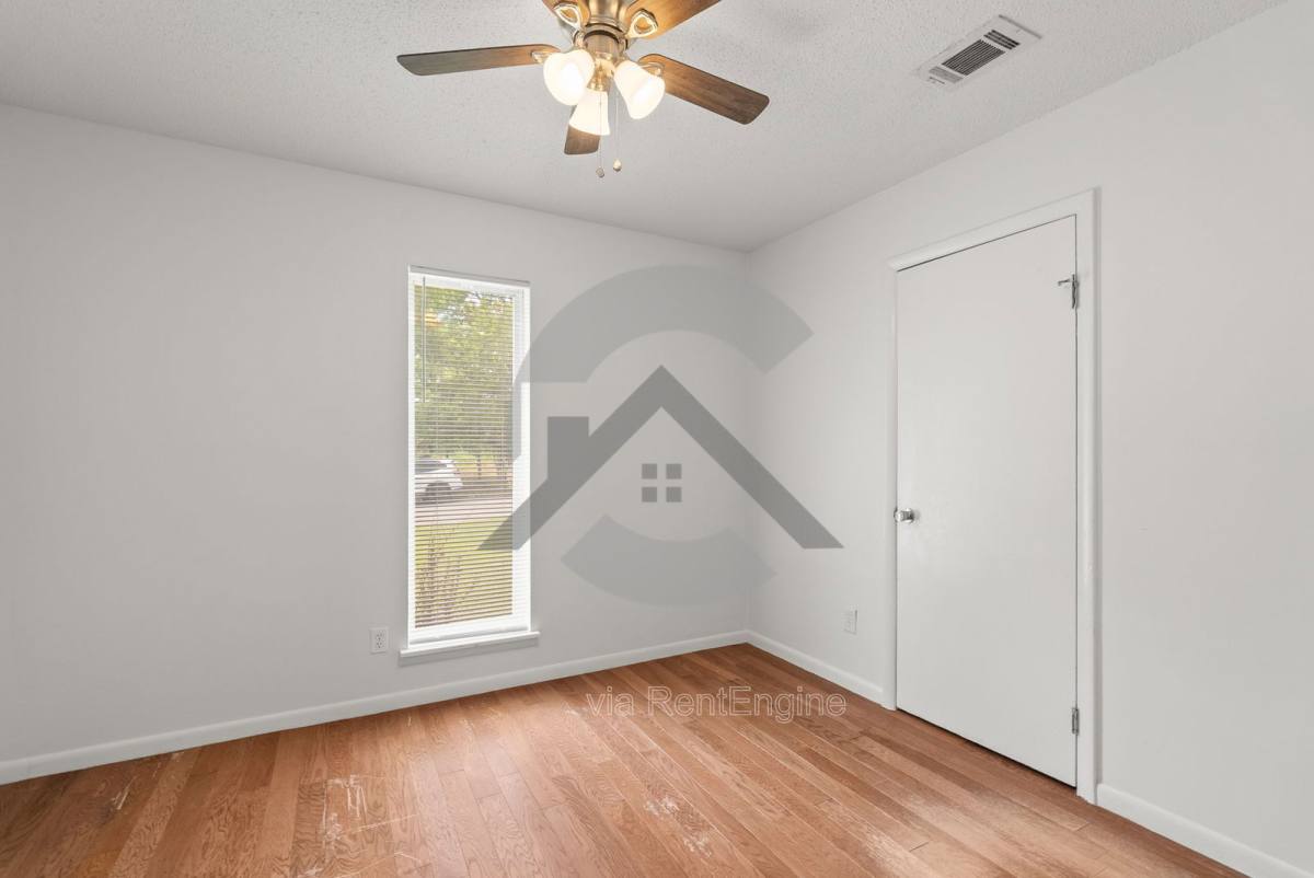 House for rent at 9409 Cerelle Dr, Little Rock, AR 72205