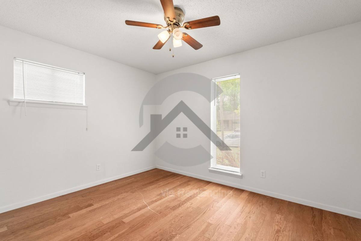 House for rent at 9409 Cerelle Dr, Little Rock, AR 72205