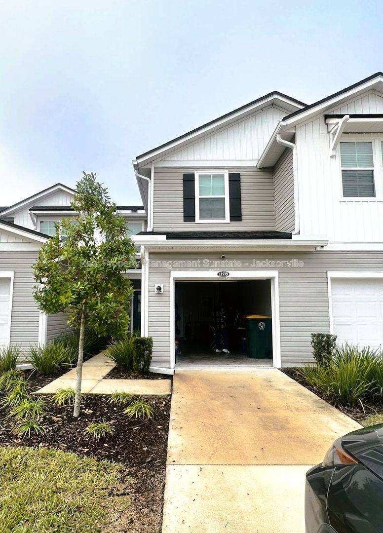 Townhouse for rent at 11979 Calvesta St, Jacksonville, FL 32256