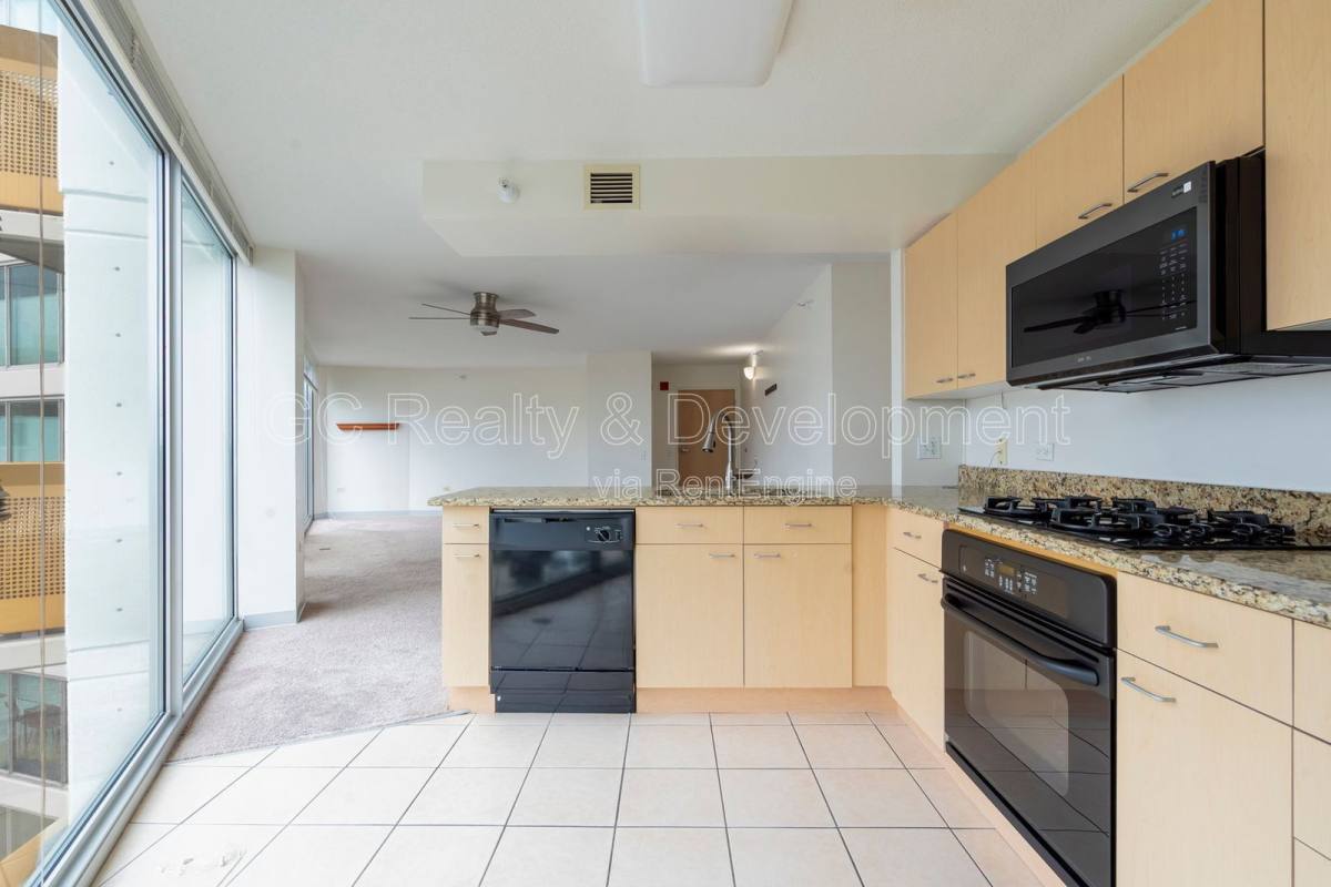 Condo for rent at 1720 Maple Ave #820, Evanston, IL 60201