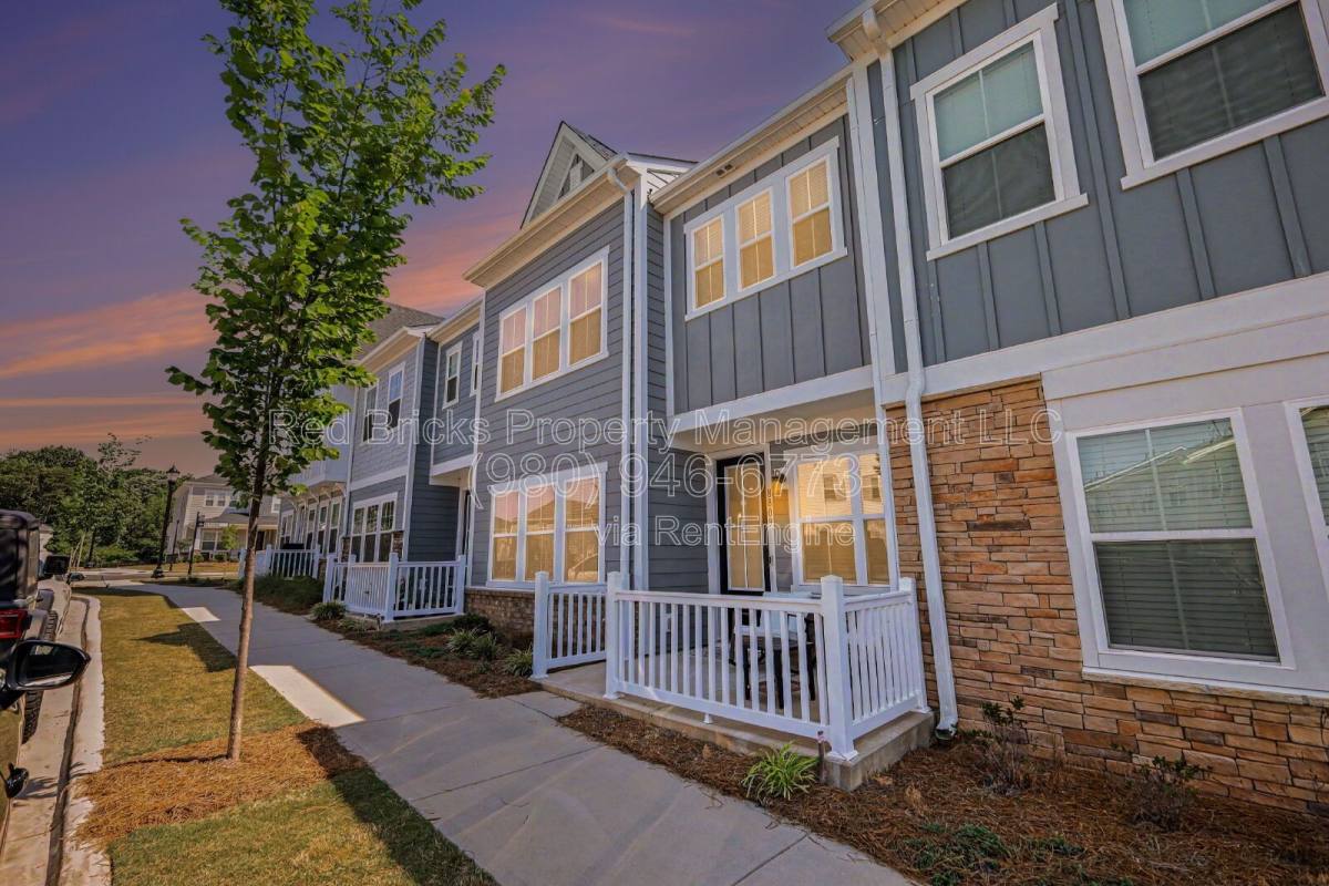Townhouse for rent at 8809 Arrington Hall, Harrisburg, NC 28075