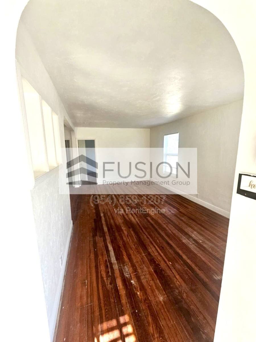 Apartment for rent at 708 NE 4th St, Hallandale, FL 33009
