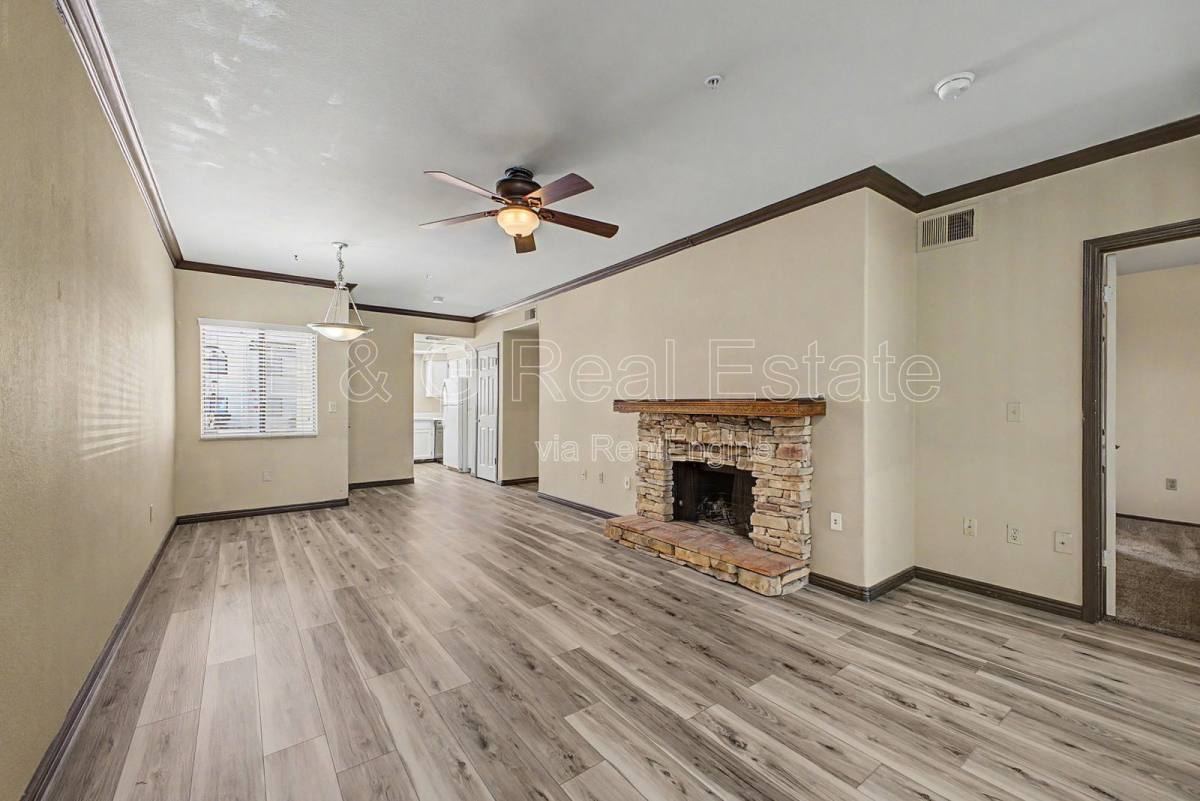 Condo for rent at 750 E Northern Ave #1048, Phoenix, AZ 85020