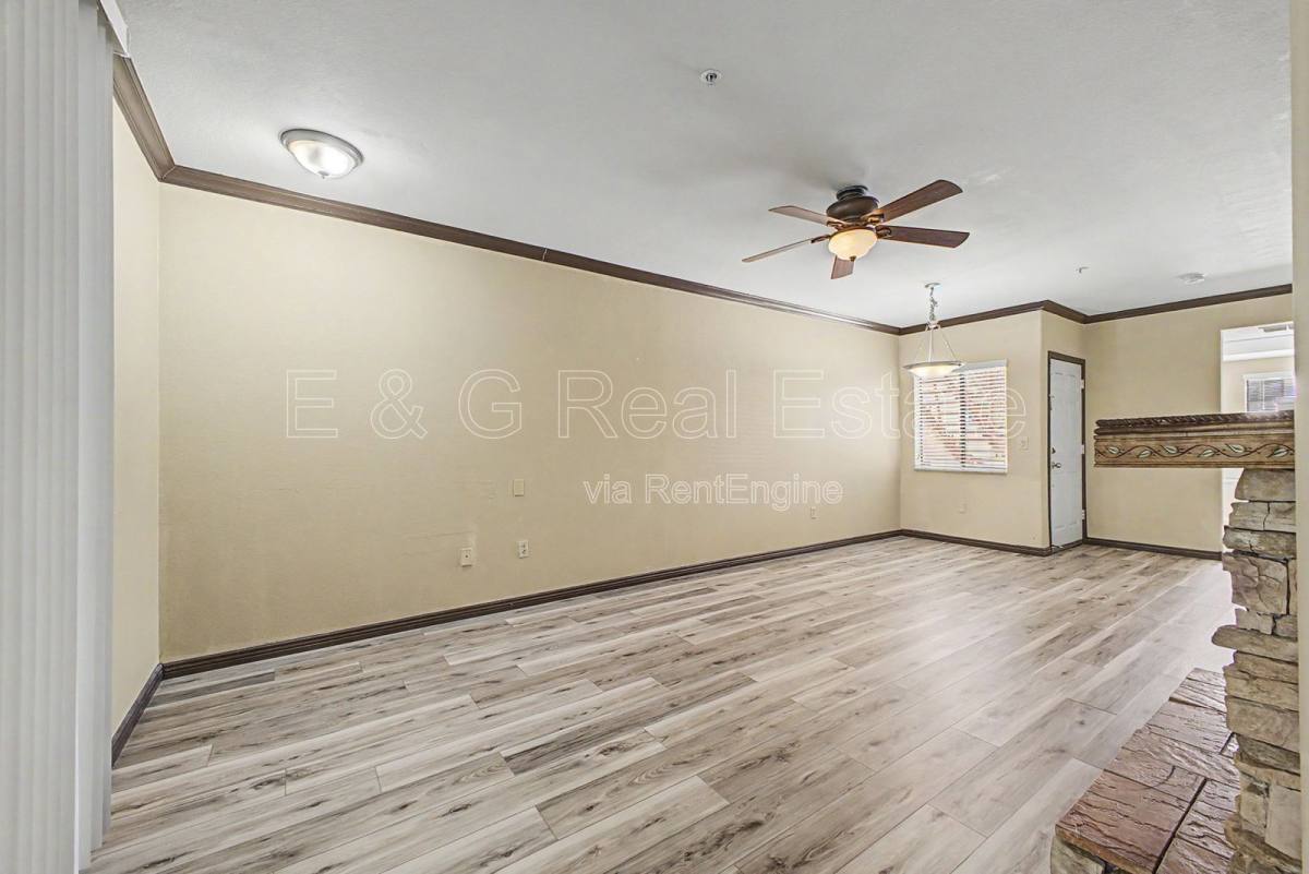 Condo for rent at 750 E Northern Ave #1048, Phoenix, AZ 85020