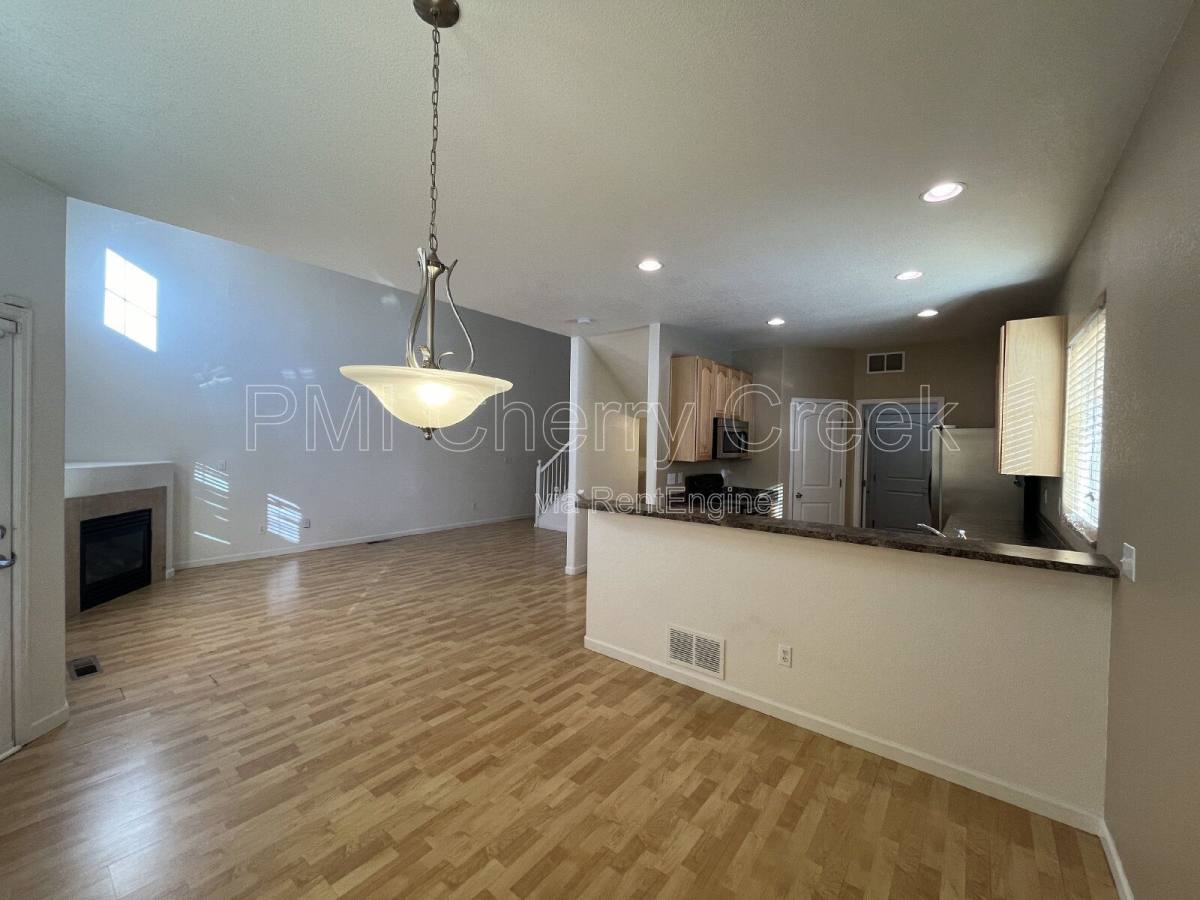Townhouse for rent at 5271 Canyon View Dr, Castle Rock, CO 80104