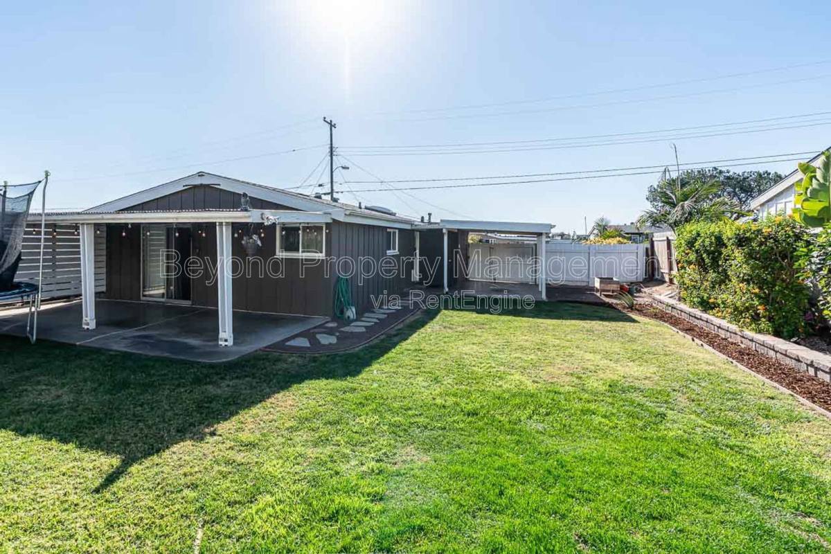 House for rent at 3443 Lockwood Dr, San Diego, CA 92123