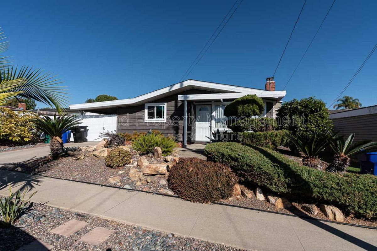 House for rent at 3443 Lockwood Dr, San Diego, CA 92123