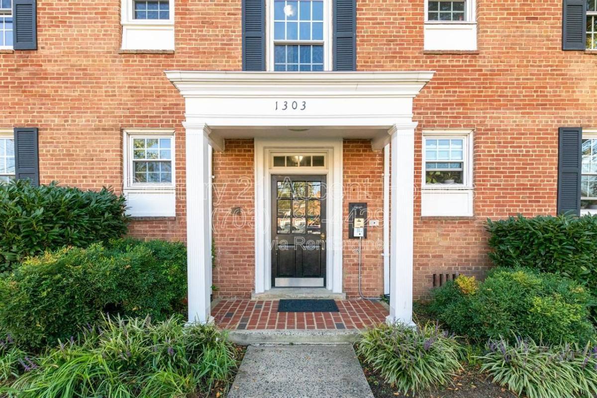 Condo for rent at 1303 S Walter Reed Dr #201, Arlington, VA 22204