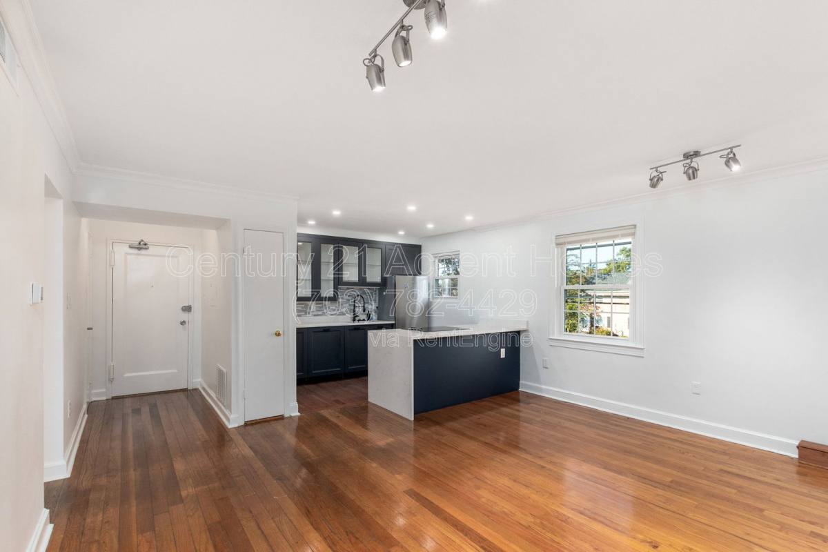 Condo for rent at 1303 S Walter Reed Dr #201, Arlington, VA 22204