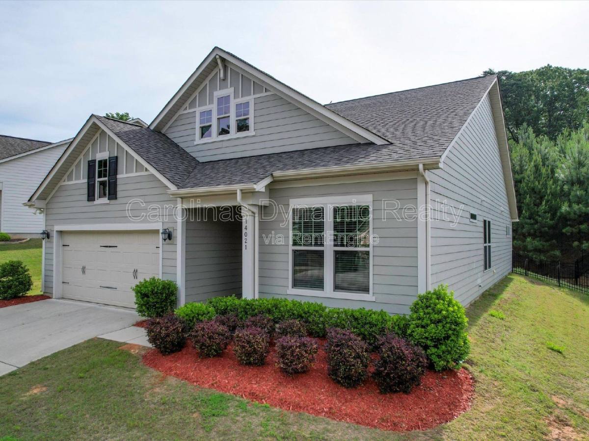 House for rent at 14021 Goldenrod Trace Rd, Charlotte, NC 28278