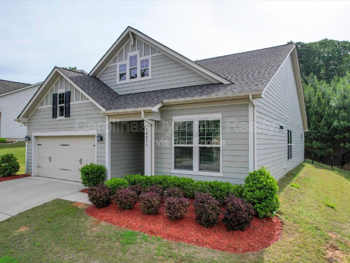 House for rent at 14021 Goldenrod Trace Rd, Charlotte, NC 28278