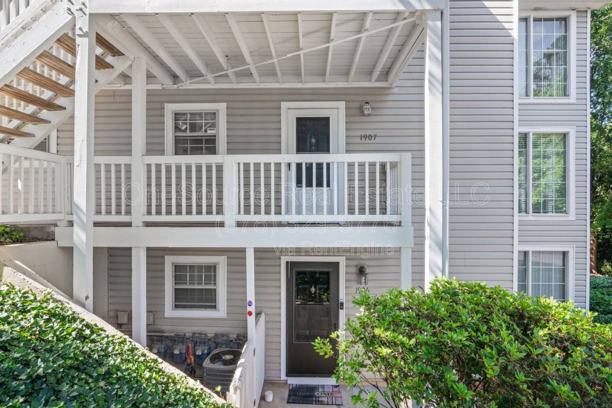 Townhouse for rent at 1907 Countryside Place, Smyrna, GA 30080