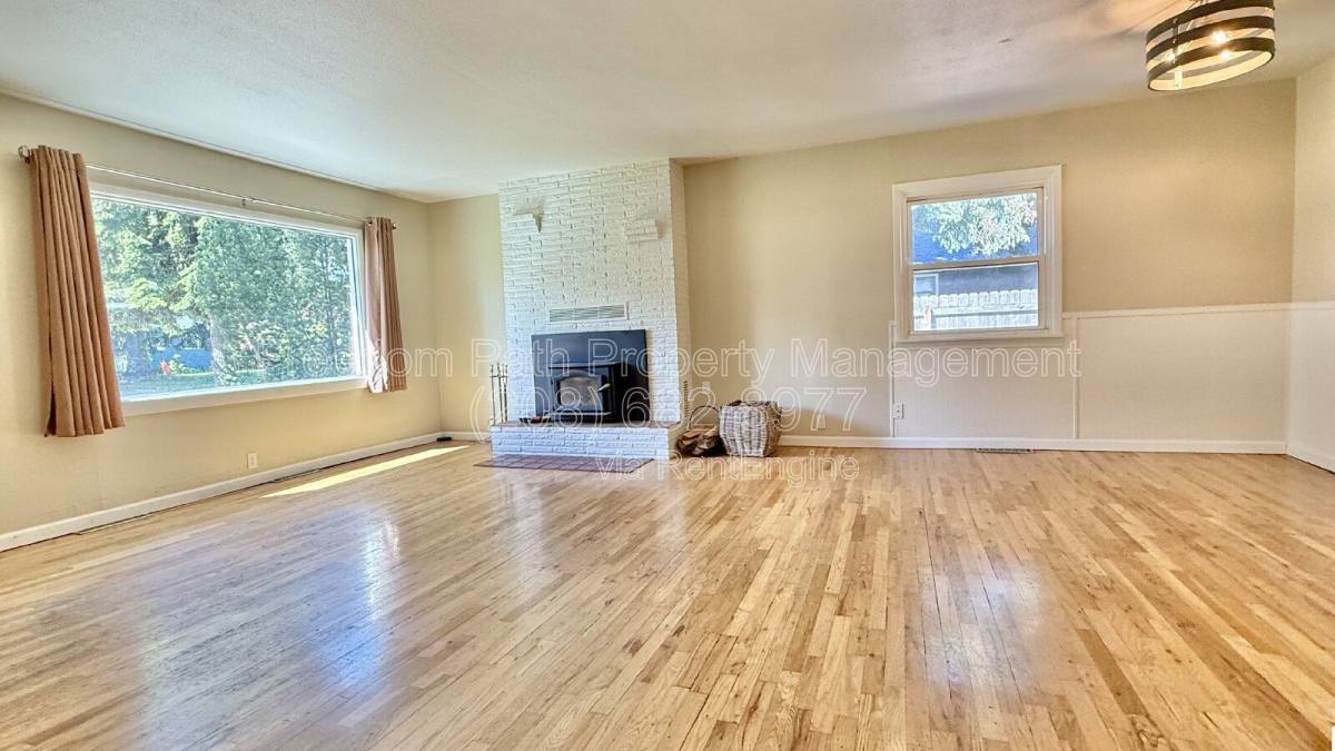 House for rent at 1008 Church St, Sandpoint, ID 83864
