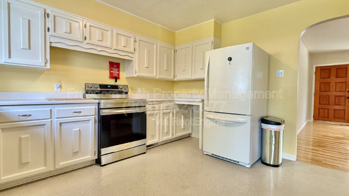 House for rent at 1008 Church St, Sandpoint, ID 83864