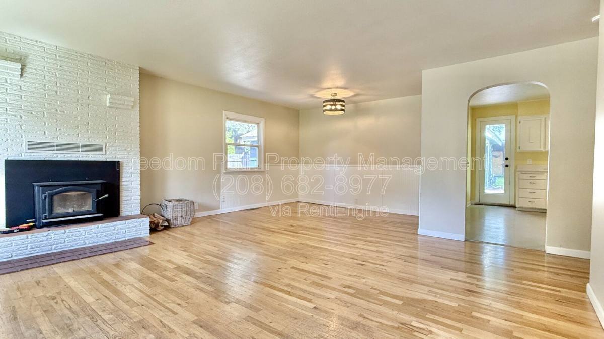 House for rent at 1008 Church St, Sandpoint, ID 83864