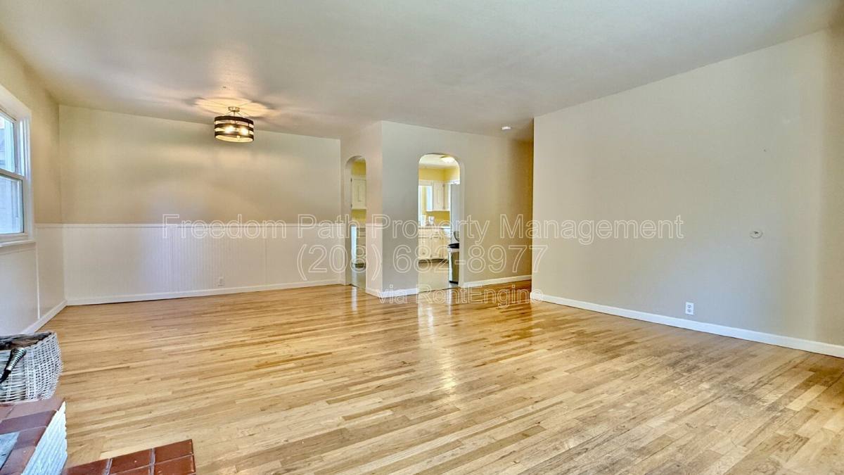 House for rent at 1008 Church St, Sandpoint, ID 83864