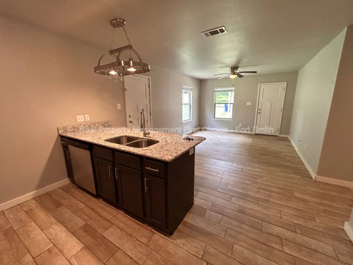 Apartment for rent at 1612 S P St #B, Fort Smith, AR 72901