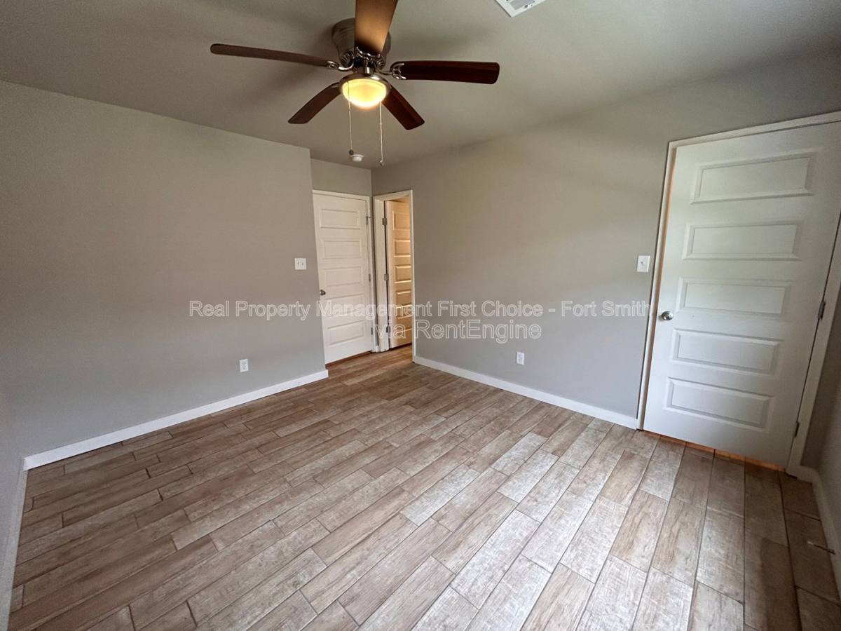 Apartment for rent at 1612 S P St #B, Fort Smith, AR 72901